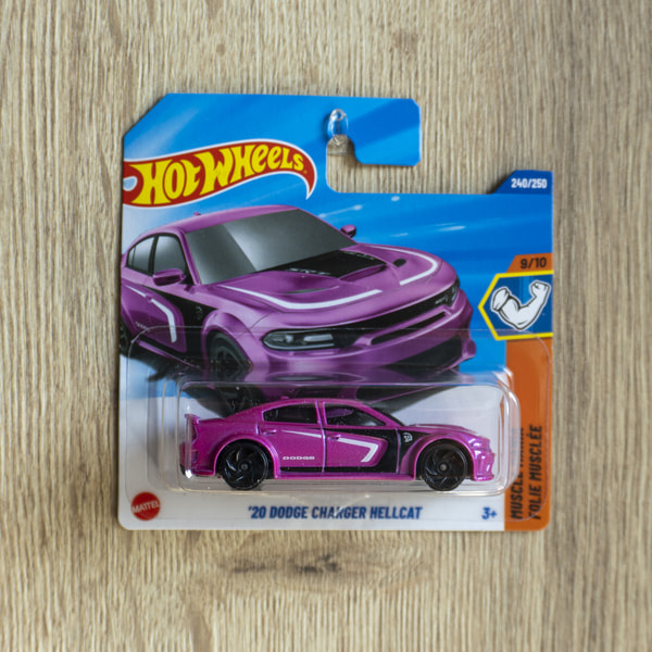 '20 Dodge Charger Hellcat